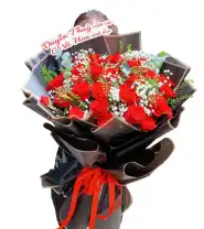 Bó Hoa Tone Đỏ Đen Xinh Xắn - Mã: I-215 - Giá: 500.000đ