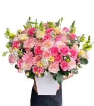 Giỏ Hoa Chúc Mừng Sắc Hồng Kiêu Sa